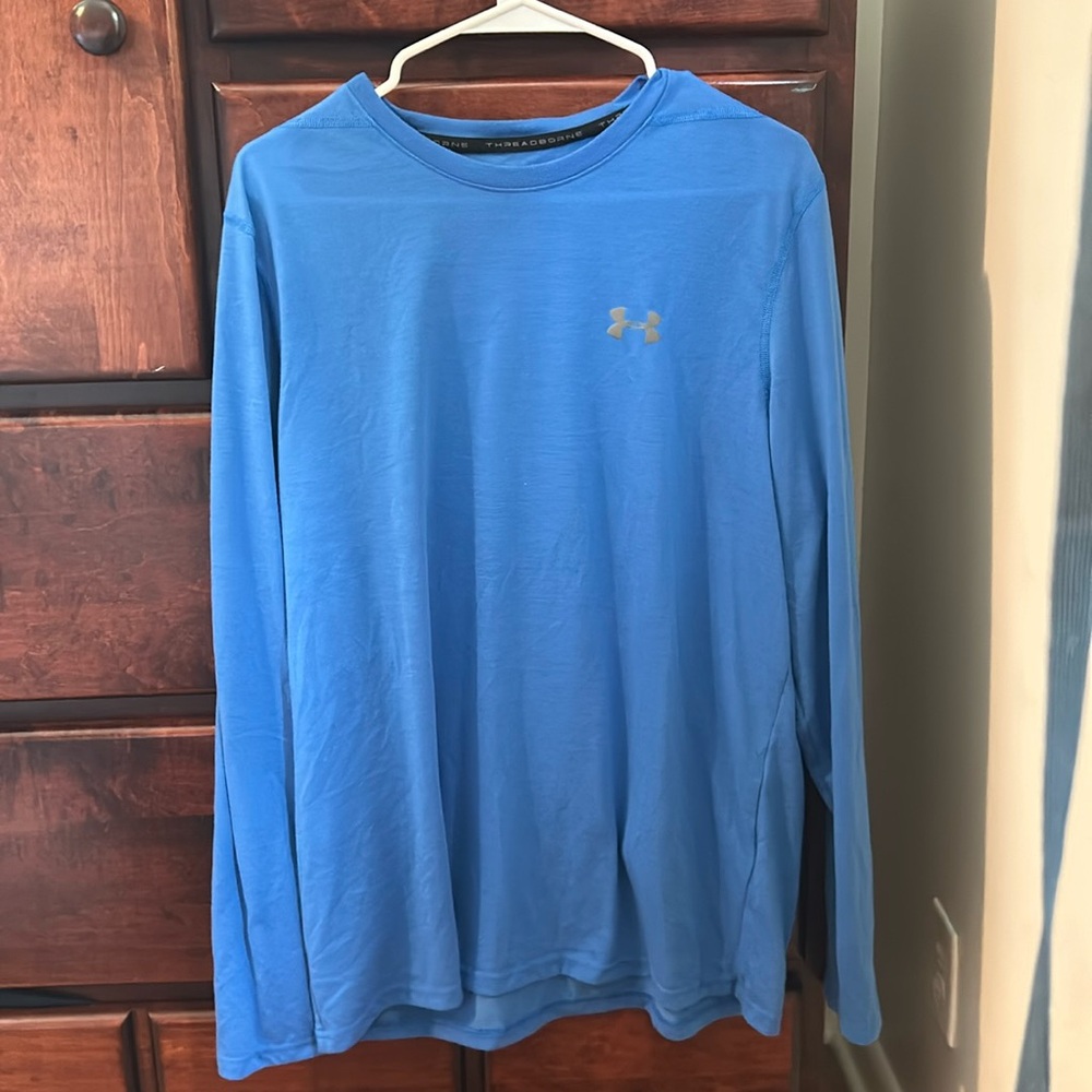 Under Armour men’s long sleeve